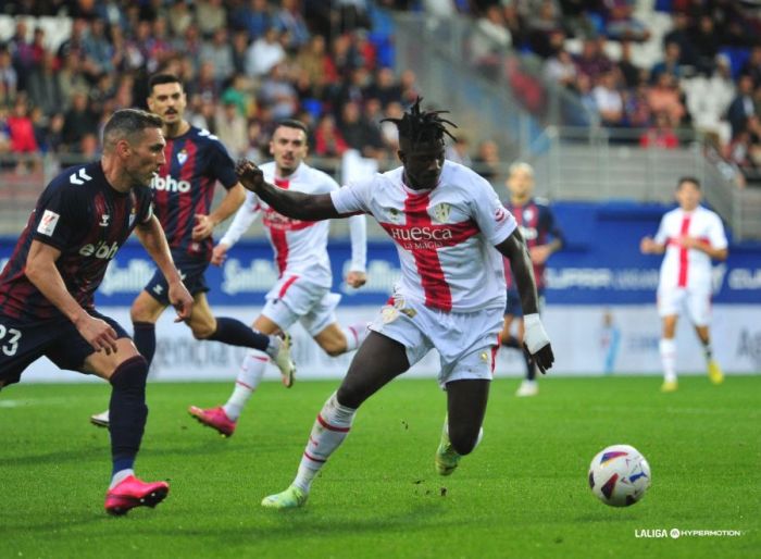 Eibar y Huesca se reparten los puntos | LALIGA El Huesca recibe al Eibar pendiente del cierre del mercado de fichajes